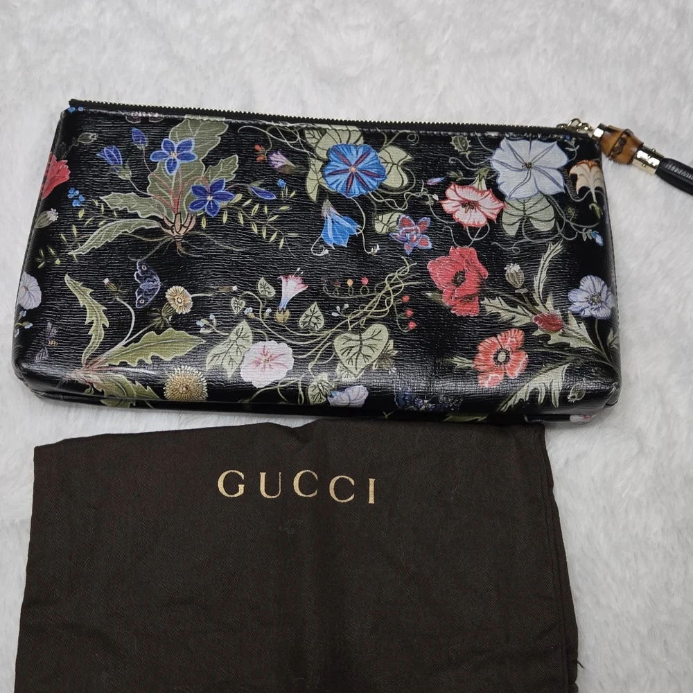 Gucci Black Floral Zip Pouch with Multicolor Blooms - Picture 3 of 6